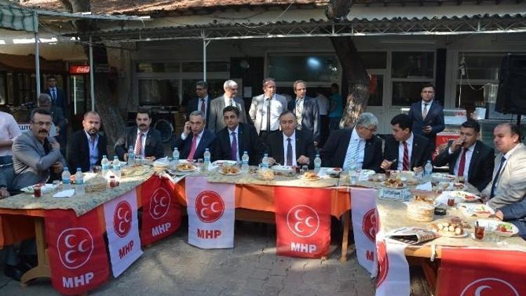 MHP Manisa Teşkilatı Birlik Beraberlik Kahvaltısında Buluştu