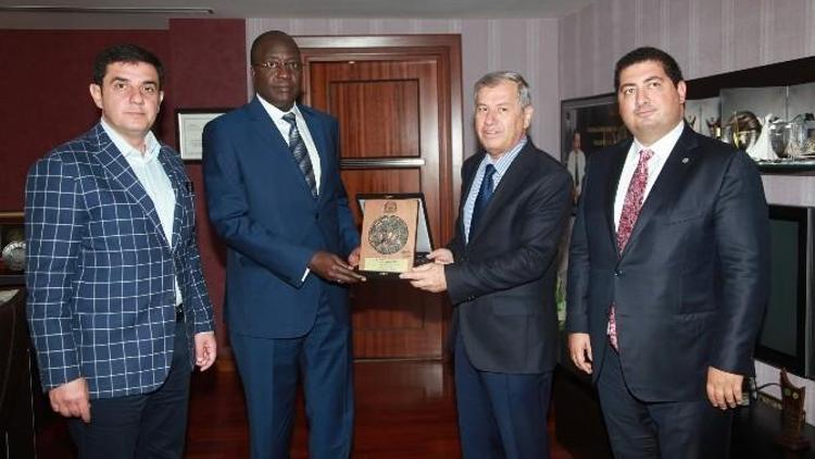 Senegal’den Adanalı İşadamlarına Yatırım Çağrısı