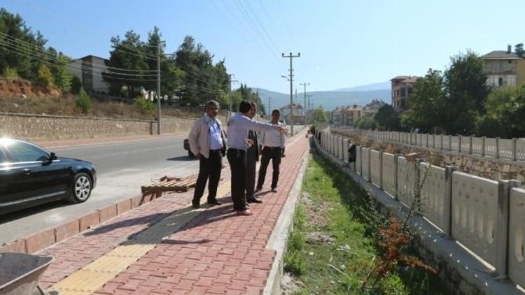 Bucak’ta Engeller Kalkıyor