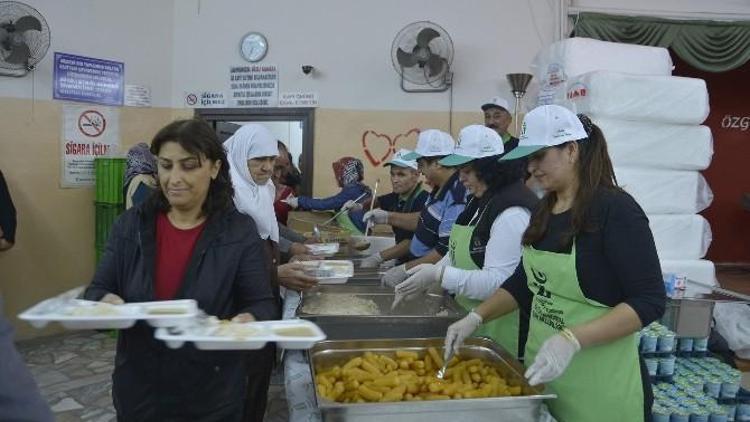 Tepebaşı Belediyesi’nden Muharrem İftarı