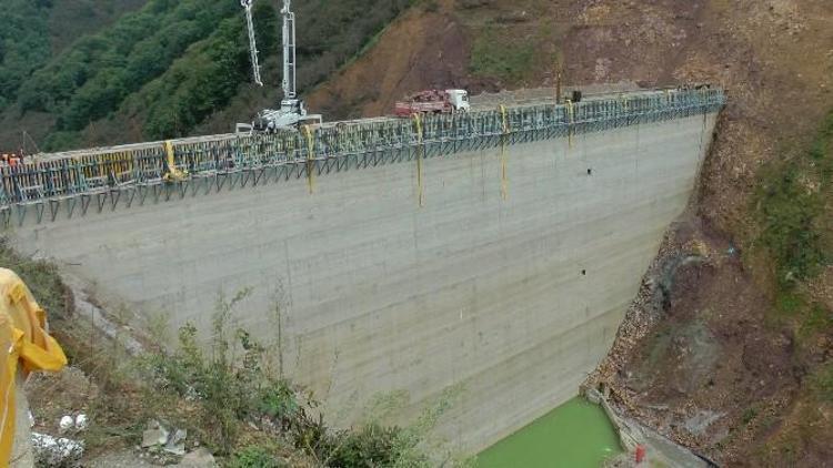 Akçakoca Sarıyayla Barajının Bitmesine 12 Metre Kaldı