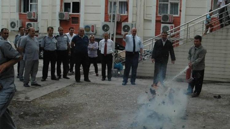 Birecik Devlet Hastanesi’nde Yangın Eğitimi Ve Anne Sütü Semineri