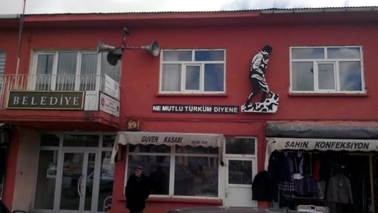 Başkan Azizoğlu’ndan Tabela Açıklaması