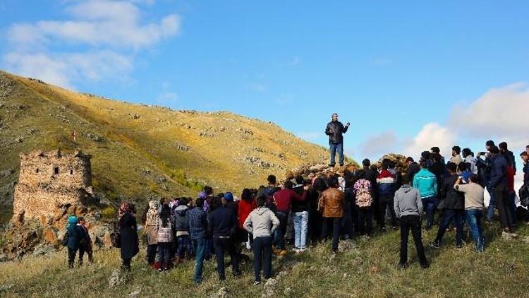 ‘Tarihin Laboratuvarı Ardahan’da Tarihi Ders