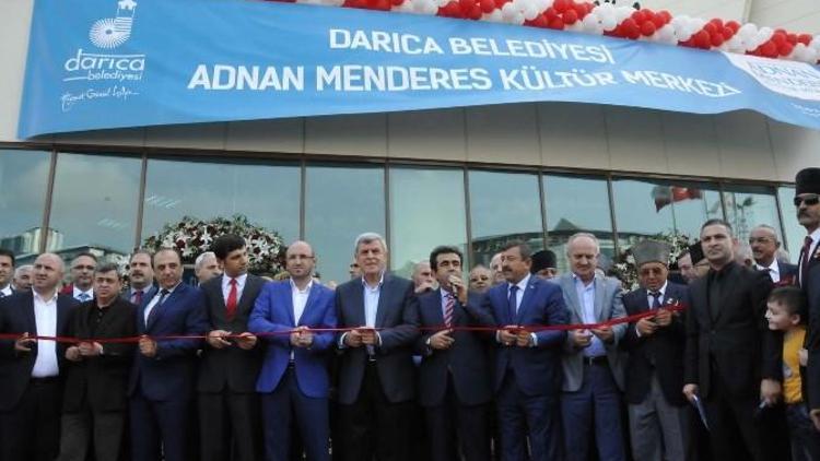 Darıca Adnan Menderes Kültür Merkezi Açıldı