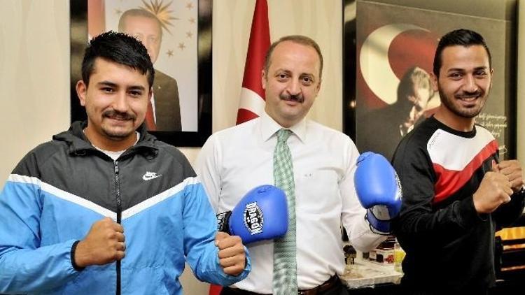 Şampiyonlardan Mamak Belediye Başkanı Akgül’e Ziyaret