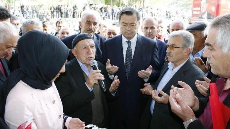 Yozgat Bağımsız Milletvekili Adayı Kayalar, Çekerek’de İlgi İle Karşılandı