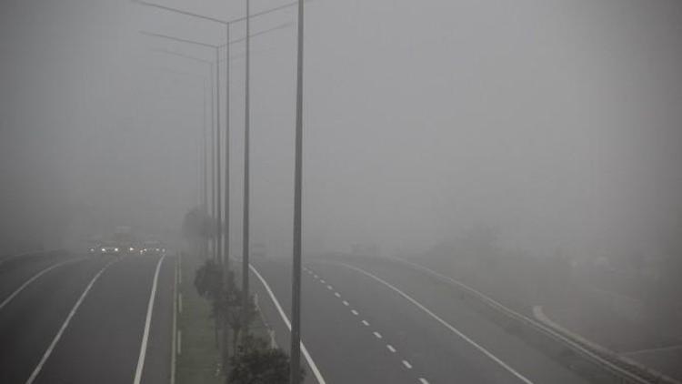 Tekirdağ’da Yoğun Sis Etkili Oluyor