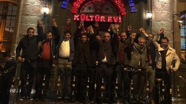 Erzurum’da 30 Ülkücü AK Partiye Geçti