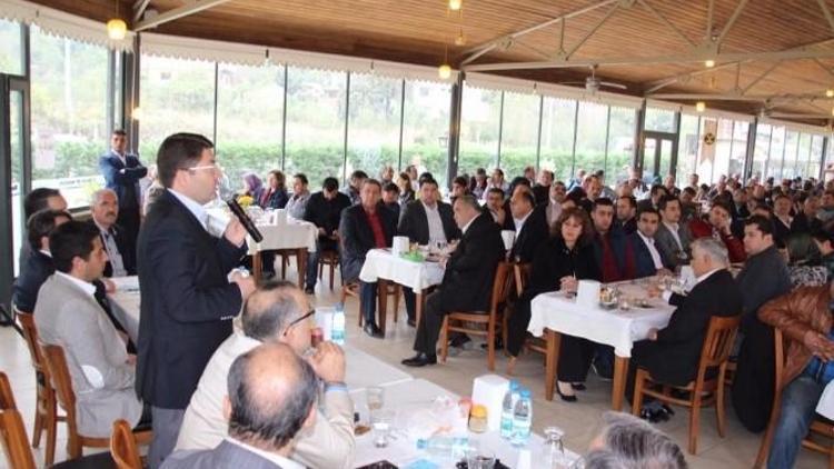 AK Parti Adayları Yılmaz Tunç Ve Ahmet Bensiz Memur-sen Toplantısına Katıldı