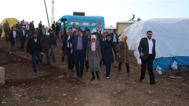 Zehra Taşkesenlioğlu, Çat İlçesinde Büyük İlgi Topladı