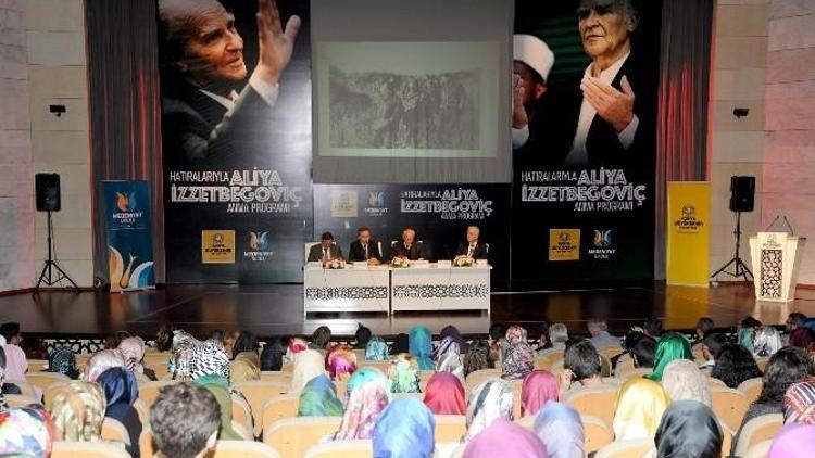 Aliya İzzetbegoviç Konya’da Anıldı