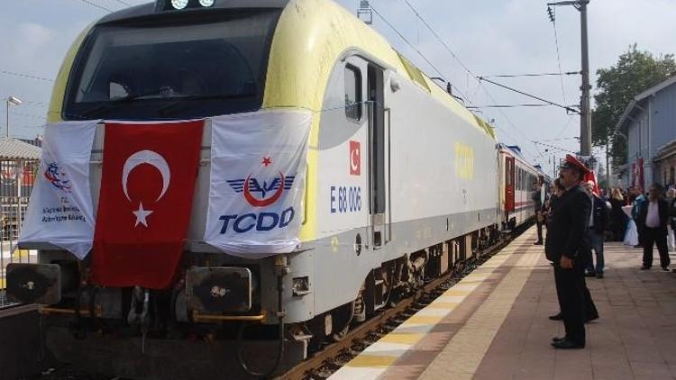 Tren Seferleri Başladı