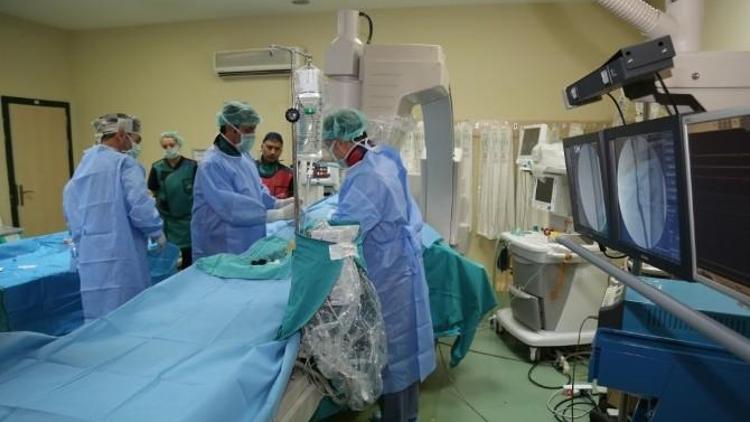 Erzurum Bölge Eğitim Ve Araştırma Hastanesi Kalp Damar Kliniği İle Bir İlke Daha İmza Attı