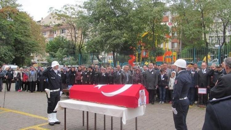 Kalp Krizinden Ölen Genç Polise Gözü Yaşlı Veda