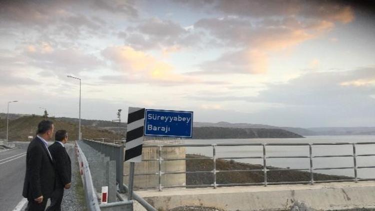 Zile’nin Ovaları Süreyyabey Barajı’ndan Gelecek Suyu Bekliyor