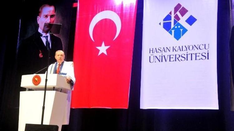 Hasan Kalyoncu Üniversitesi’de Akademik Yıl Açılış Töreni Cumhurbaşkanı’nın Katılımıyla Gerçekleştirildi