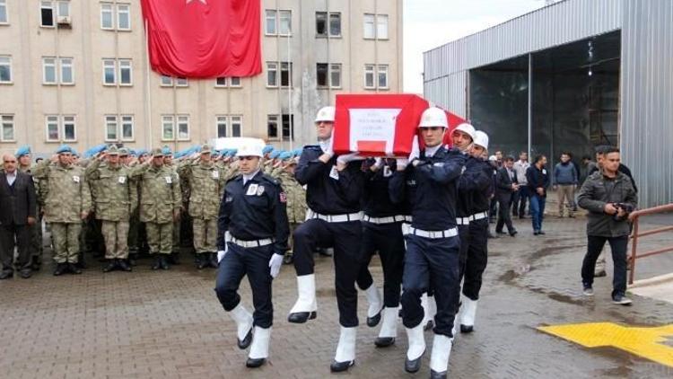 Şehit Polisin Cenazesi Memleketine Uğurlandı