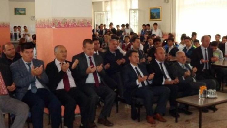 Burhaniye İmam Hatip’de Aşure Hayrı