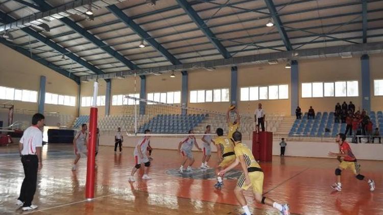 Korkuteli Gençlikspor, İlk Maçında Set Vermedi: 3-0