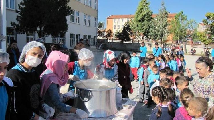 Hisarcık Çok Programlı Anadolu Lisesinde Aşure Etkinliği