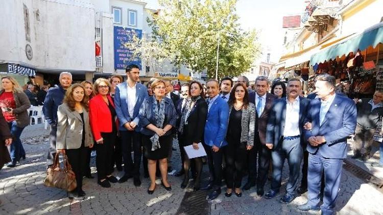 İzmir’de Tarihi Çarşı’ya CHP Çıkarması