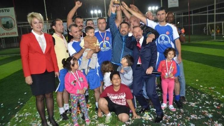 Cumhuriyet Kupası Futbol Turnuvası Sona Erdi