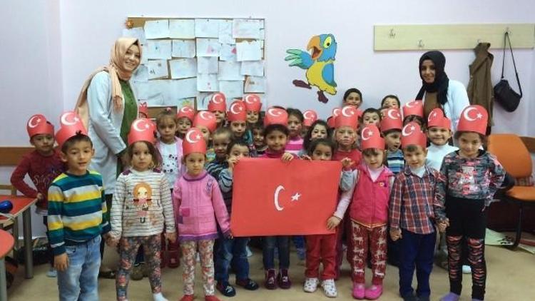 Nezaket Okulları Cumhuriyet Bayramını Kutladı
