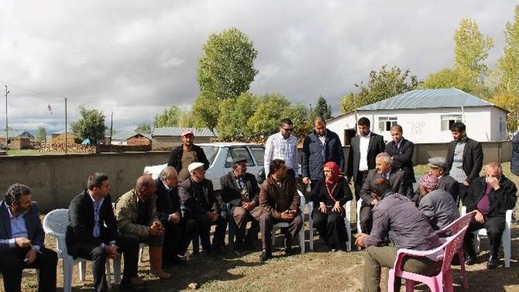 Zehra Taşkesenlioğlu’na Hınıslı Kadınlardan Büyük İlgi