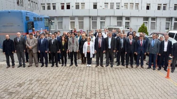 Gümüşhane’de Sağlık Çalışanlarından Terör Protestosu