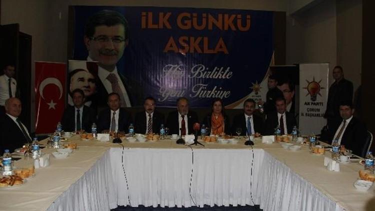 AK Parti Teşkilatları Gazetecilerle Bir Araya Geldi