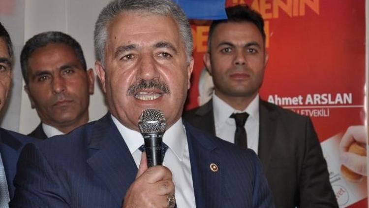 AK Parti Milletvekili Adayı Ahmet Arslan;