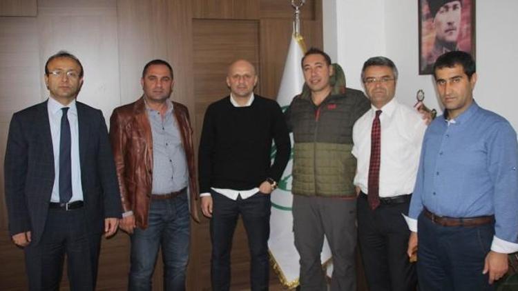 Sivas Belediyespor’da Teknik Direktörlüğe Zafer Turan Getirildi