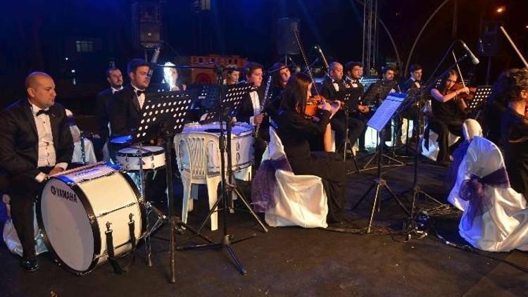 Kent Orkestrasından Fethiye’de Cumhuriyet Konseri