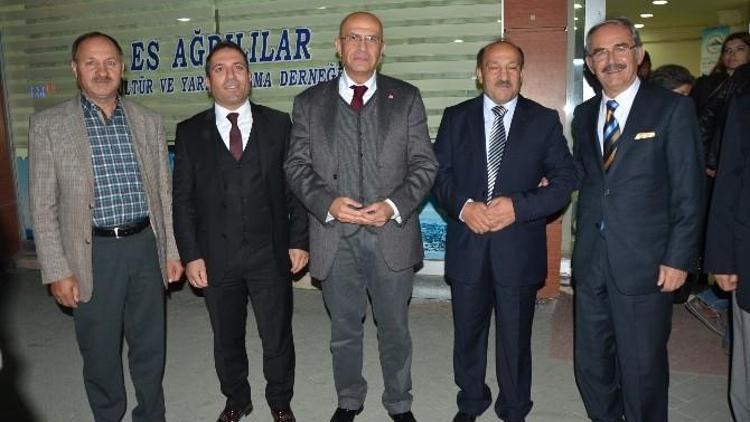 CHP Genel Başkan Yardımcısı Berberoğlu, Es Ağrılar Derneğini Ziyaret Etti