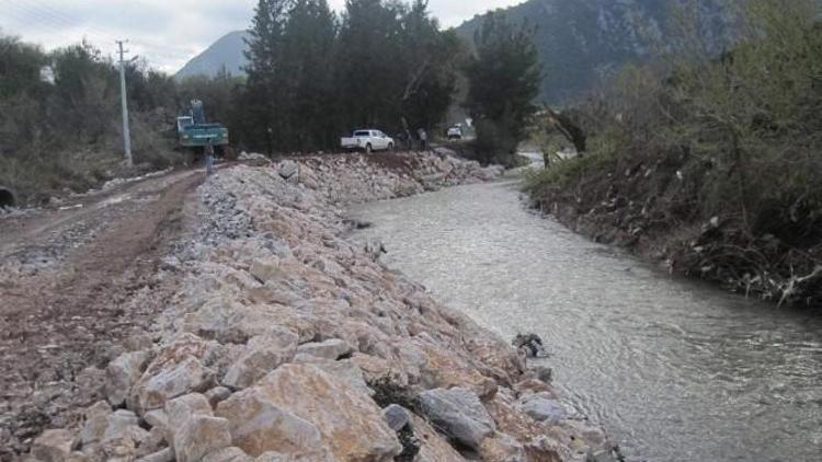 Kumluca Ve Finike Dereleri Kışa Hazır