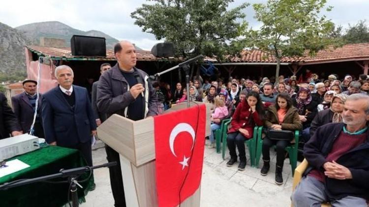 Vali Çomaktekin Aşure Günü Etkinliğine Katıldı