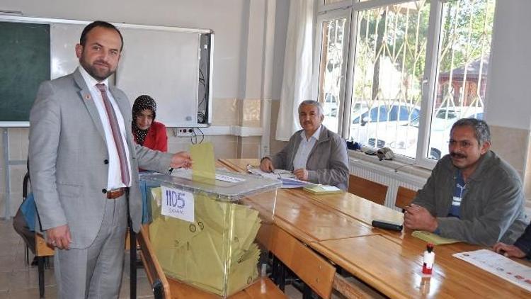 Saadet Partisi Adayı İslamoğlu, Oyunu Kullandı