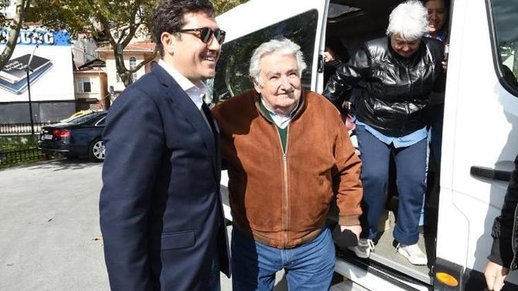 Başkan Hazinedar Jose Mujica’yı Ağırladı