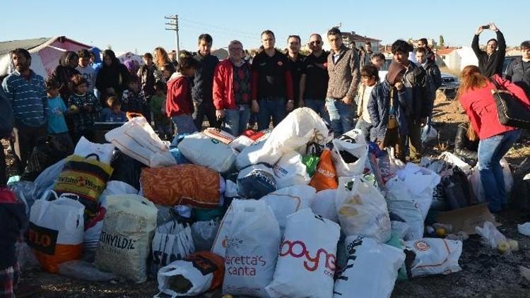 Otomobil Sevdalılarından Türkmenlere Yardım Eli