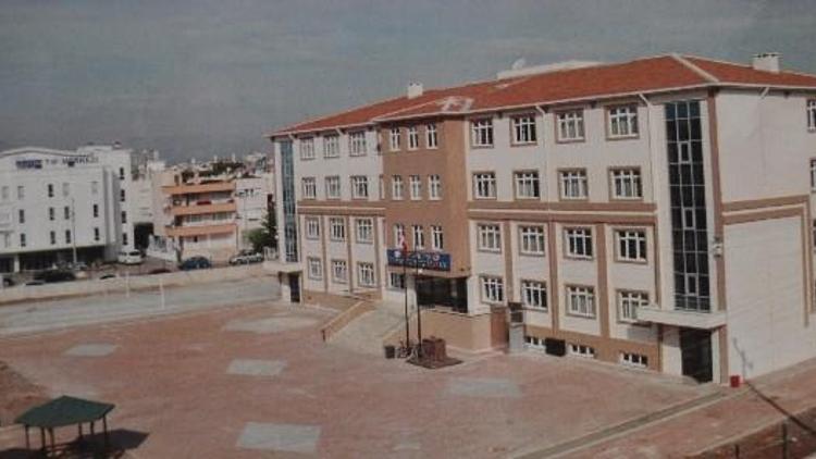 Hayırsever Mustafa Kemer’den İlçesine Ortaokul