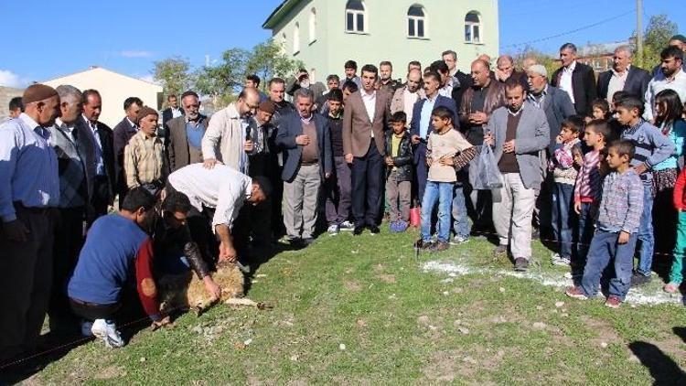 Çemişgezek Kaymakamlığı Düğün Salonu Yaptırıyor