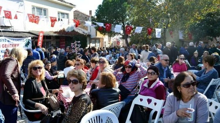 Ayvalık Hasat Günlerinde Sembolik Hasat