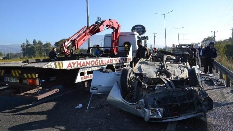 Nazilli’de Kamyonet İle Otomobil Çarpıştı: 3 Yaralı