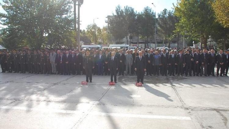 Adıyaman’da, 10 Kasım Atatürk’ü Anma Günü