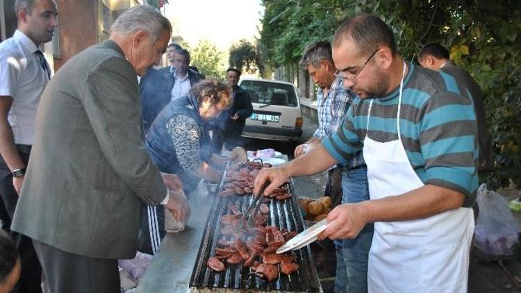 Bonkör Kasap, Mahalleliyi Sevindirdi