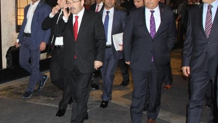 Erzurum’a Gelen İçişleri Bakanı Acı Haber Üzerine Geri Döndü