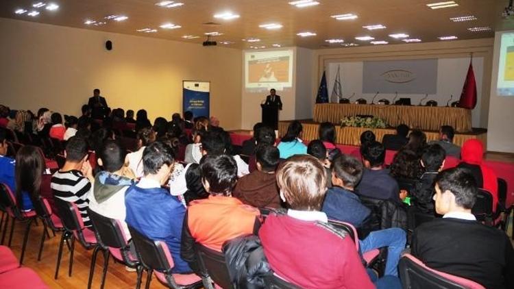 Van’da Mesleki Eğitim Ve Avrupa’da Mesleklerin Serbest Dolaşımı Konulu Semineri