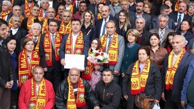 CHP’li Veli Ağbaba Mazbatasını Aldı