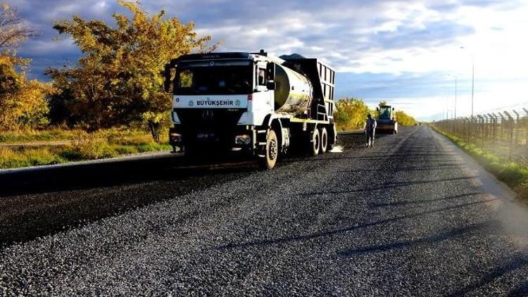 Erhaç Havaalanı’na Ulaşım Kolaylaşıyor